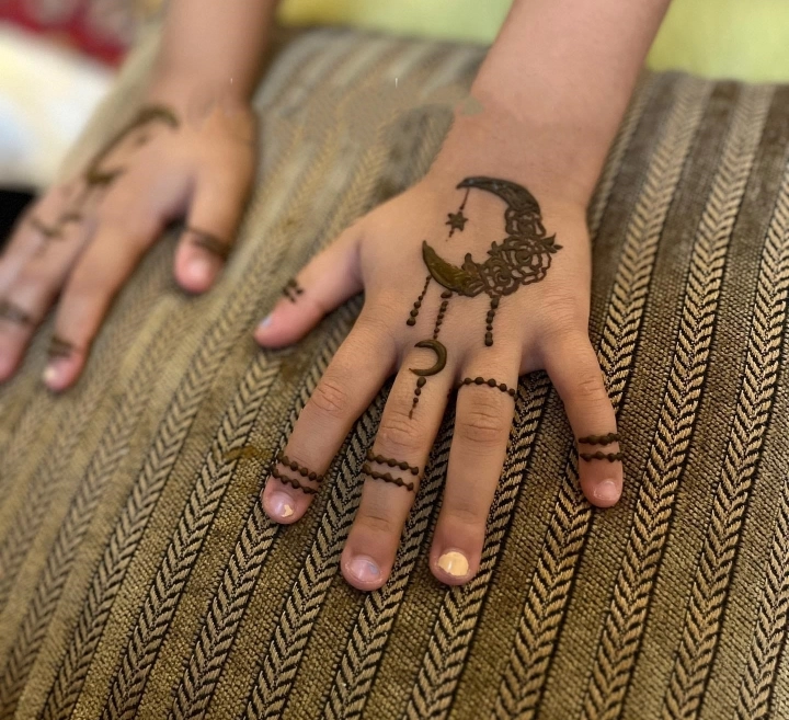 Kids Back Hand Mehndi Design