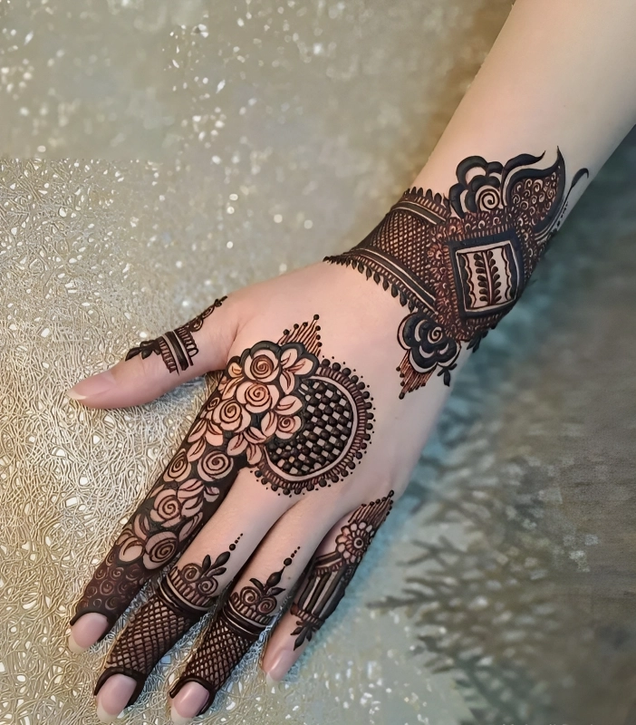 Back Hand Mehndi Design For Occasion