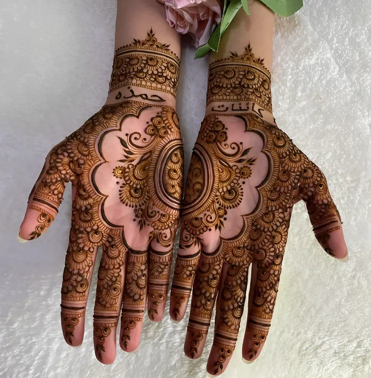 Right Side front hand mehndi design