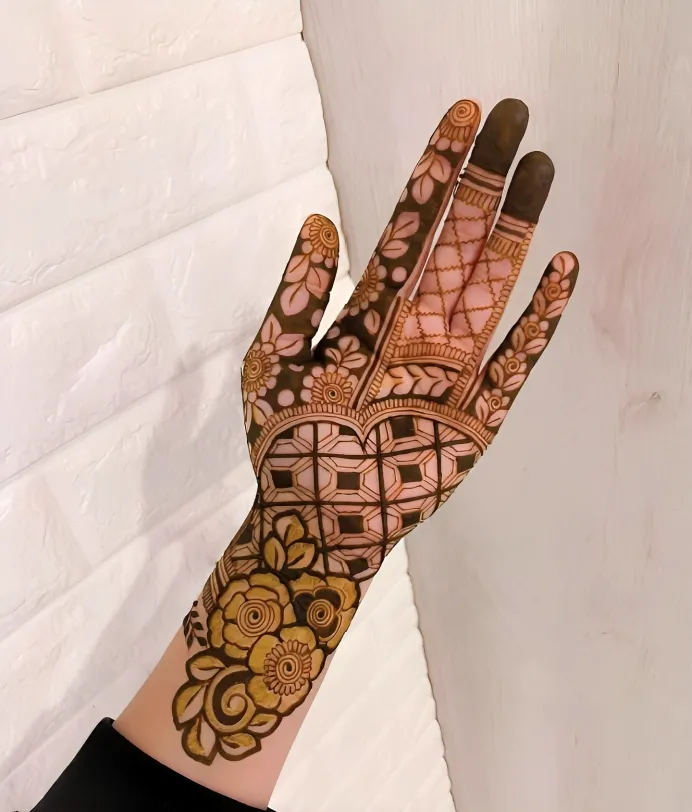 Pakistani Mehndi Design Front Hand